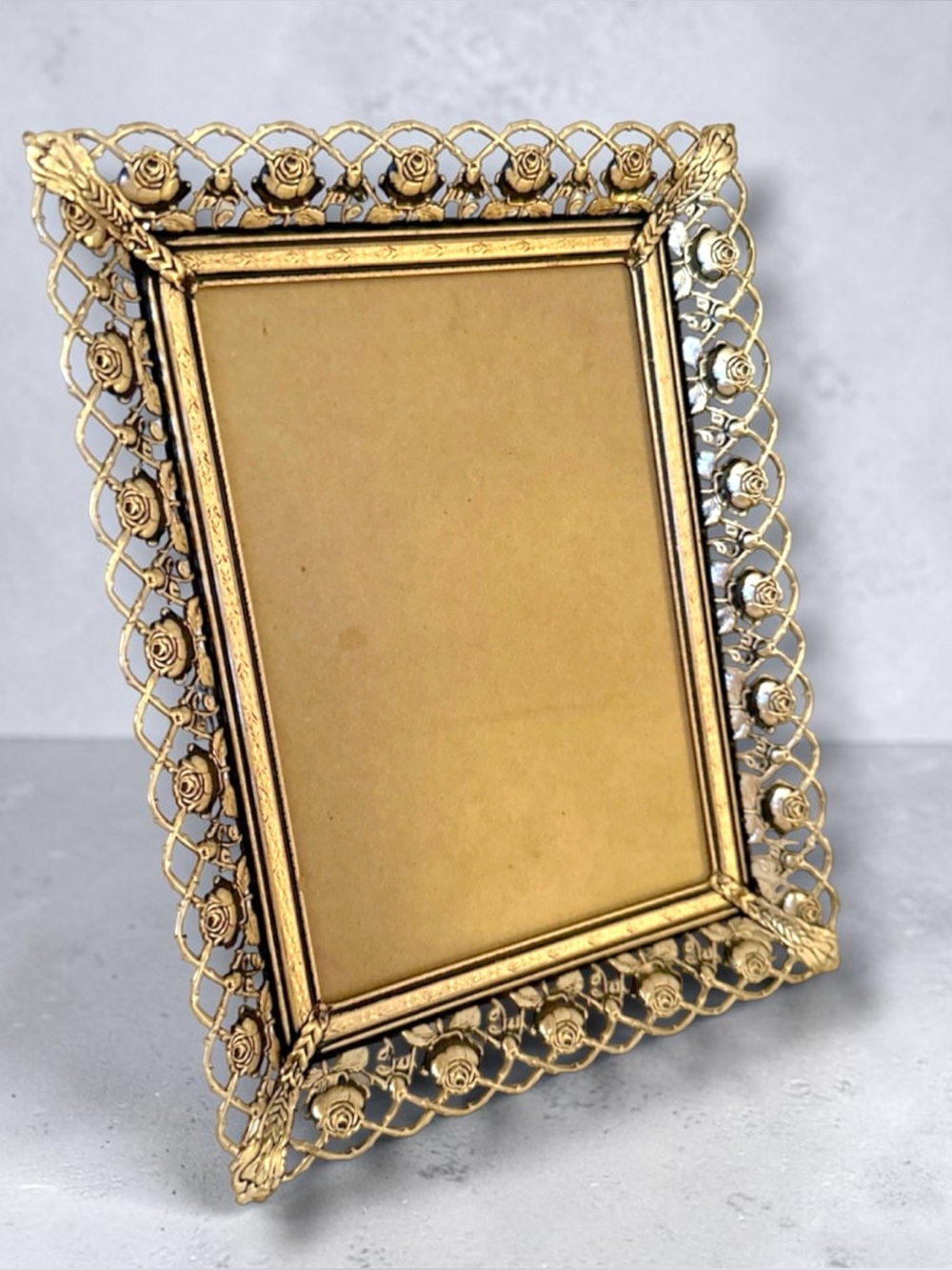 Vintage Metal Filagree Roses Picture Frame Flowers Photo 5x7 ORIGINAL BOXVintage